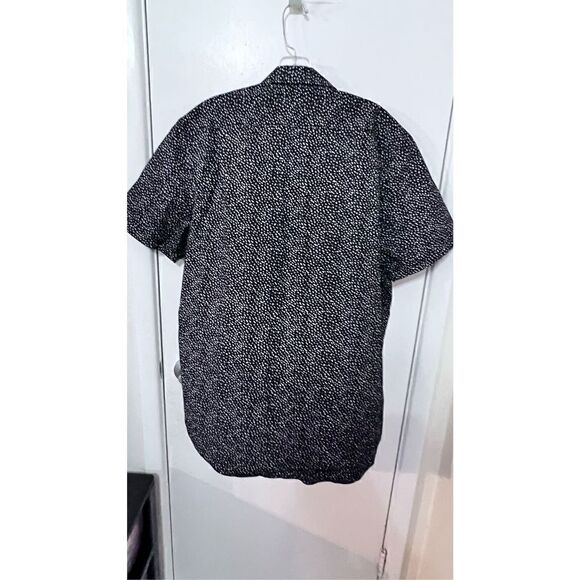 Michael Kors Men's Patterned Classic Fit Button-Up Shirt Black White Size Large - Picture 15 of 16